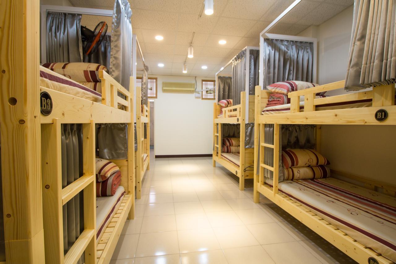Little House Hostel Chiayi Exterior foto